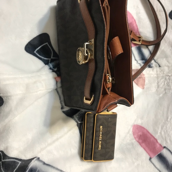 Michael Kors crossbody and wallet bundle - Picture 7 of 7